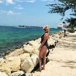 Meet your Posher, Darya